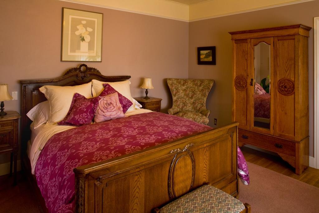 Old Thyme Inn Bed And Breakfast Half Moon Bay Room photo