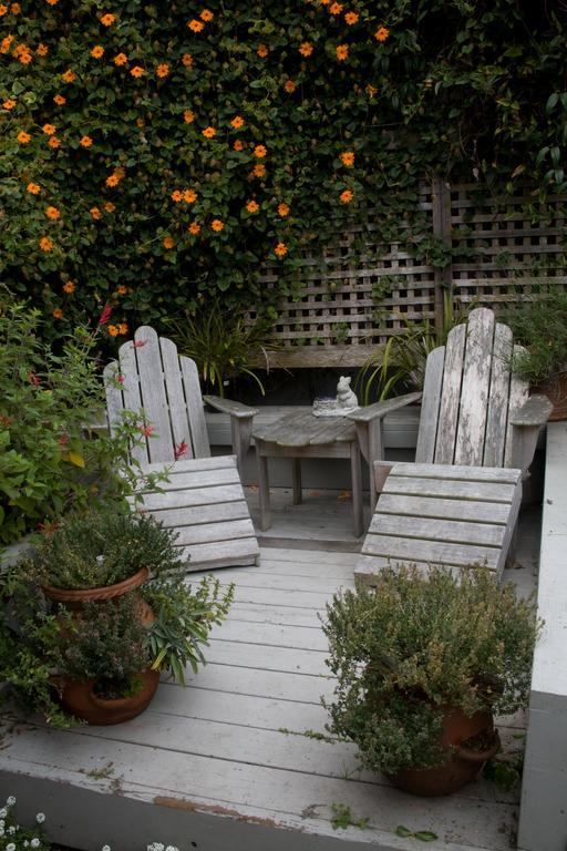 Old Thyme Inn Bed And Breakfast Half Moon Bay Exterior photo